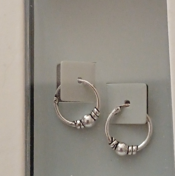 I AM STERLING SILVER BOHEMIAN 1/2 INCH ETCHED HOOP - Picture 3 of 4